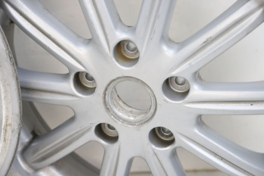 photo de PAIRE JANTES PIAGGIO MP3 RL 250 (2006 - 2010) - Zoom état d’usage