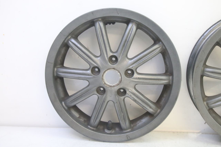 photo de PAIRE JANTES PIAGGIO MP3 125 (2006 - 2014) - Zoom composants