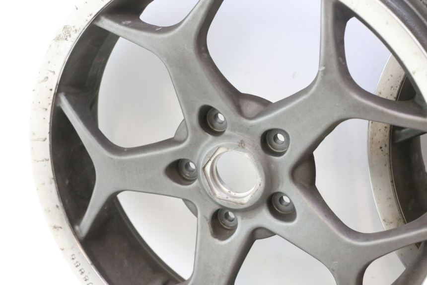 photo de PAIRE JANTES PIAGGIO MP3 500 (2016 - 2018) - Zoom état d’usage