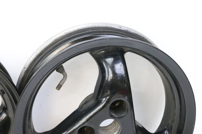 photo de PAIRE JANTES PEUGEOT ELYSTAR 50 (2002 - 2014) - Focus structure