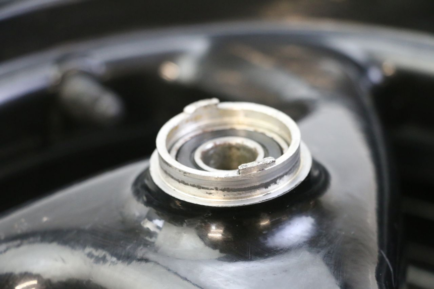 photo de PAIRE JANTES PEUGEOT ELYSTAR 50 (2002 - 2014) - Zoom état d’usage