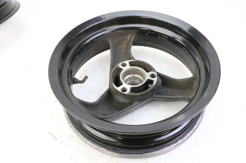 photo de PAIRE JANTES PEUGEOT ELYSTAR 50 (2002 - 2014) - Points de fixation