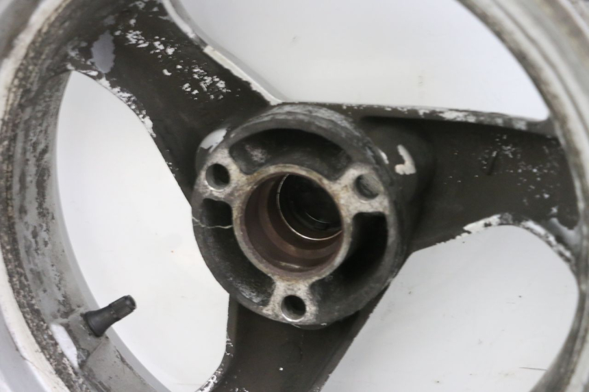 photo de PAIRE JANTES PEUGEOT ELYSTAR 50 (2002 - 2014) - Inspection visuelle