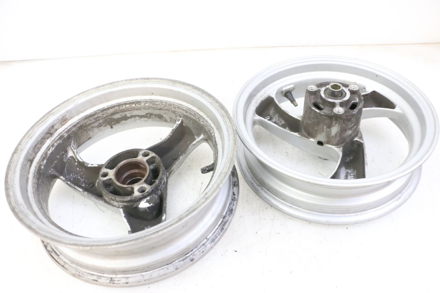 photo de PAIRE JANTES PEUGEOT ELYSTAR 50 (2002 - 2014) - Zoom état d’usage