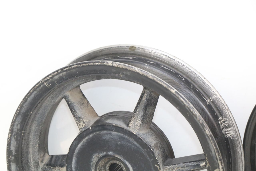 photo de PAIRE JANTE TNT MOTOR ROMA 10' 4T 50 (2019 - 2022) - Détails caractéristiques