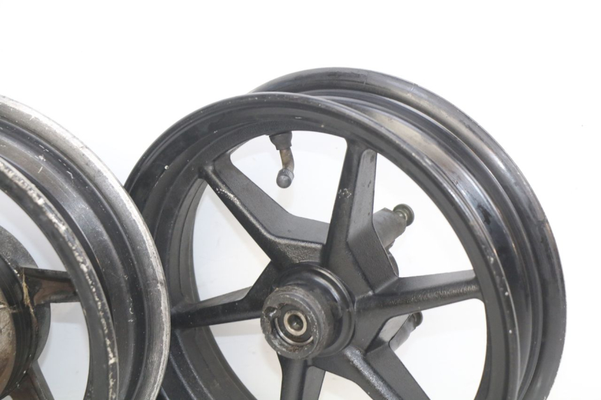 photo de PAIRE JANTE TNT MOTOR ROMA 10' 4T 50 (2019 - 2022) - Points de fixation