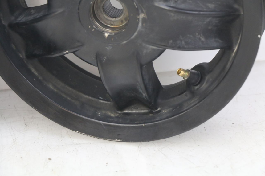 photo de PAIRE JANTE PIAGGIO ZIP 4T 50 (2018 - 2020) - Focus structure