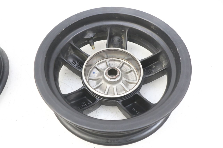 photo de PAIRE JANTE PIAGGIO ZIP 4T 50 (2018 - 2020) - Vue d’ensemble