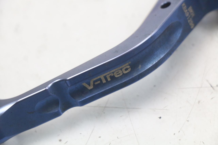 photo de PAIRE LEVIER FREIN SUZUKI GSR 750 (2011 - 2017) - État de surface