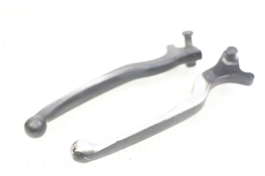 photo de PAIRE LEVIER FREIN PIAGGIO XEVO - X EVO 125 (2007 - 2017) - Zoom état d’usage