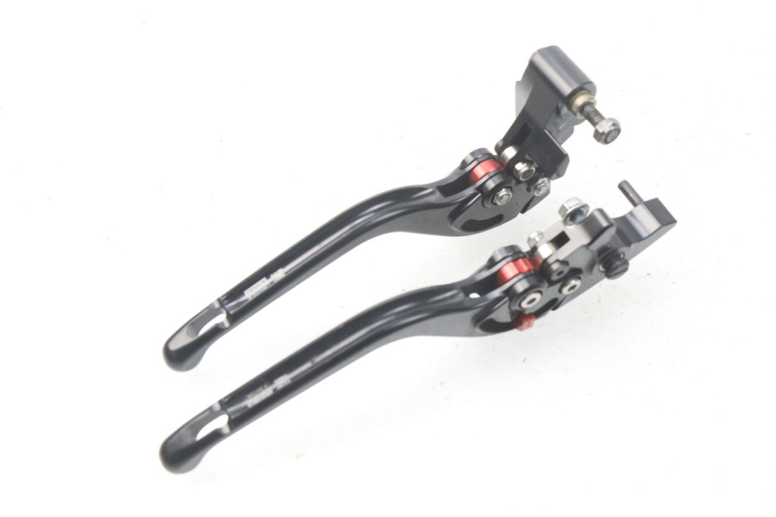 photo de PAIRE LEVIER FREIN KAWASAKI Z Z900 900 (2017 - 2019) - Gros plan technique