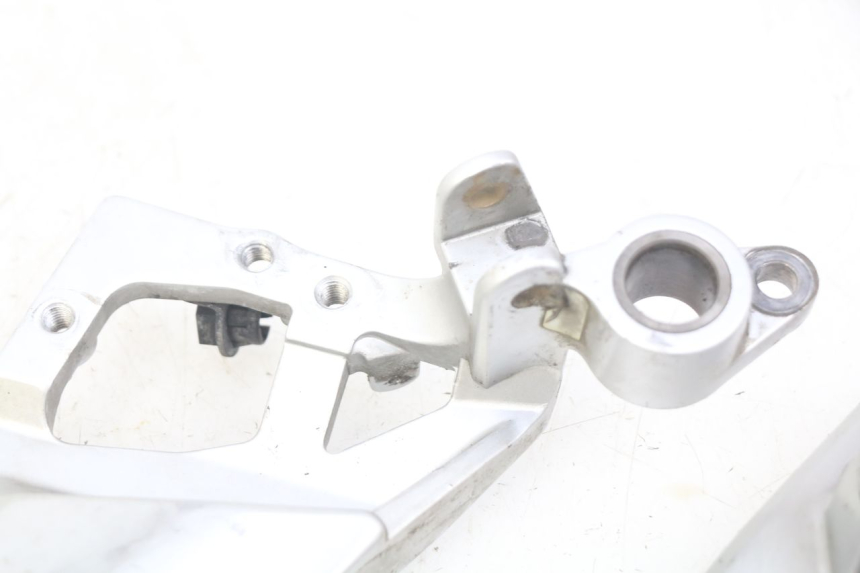 photo de PAIRE PLATINE CALE PIED AVANT YAMAHA FJR ABS 1300 (2006 - 2012) - Vue produit