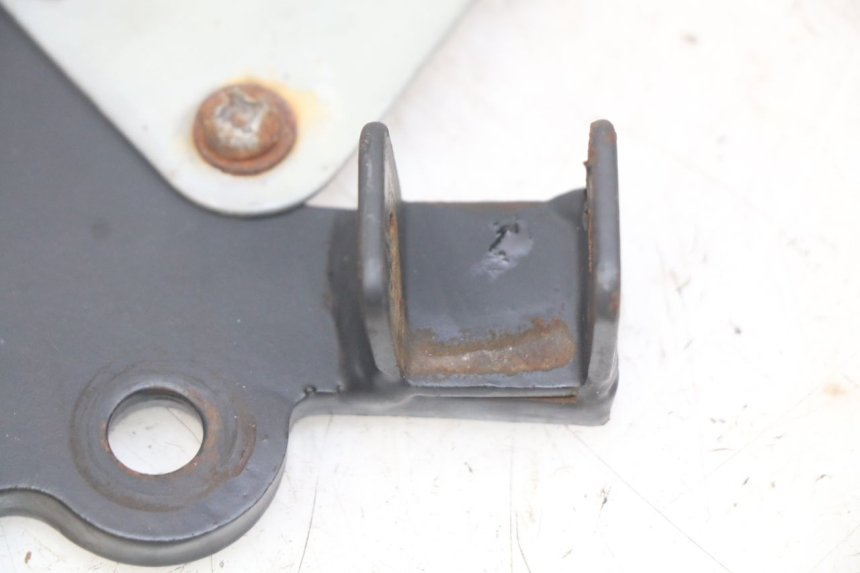 photo de PAIRE PLATINE CALE PIED AVANT YAMASAKI RAPTOR 50 (2013 - 2018) - Détail de la pièce