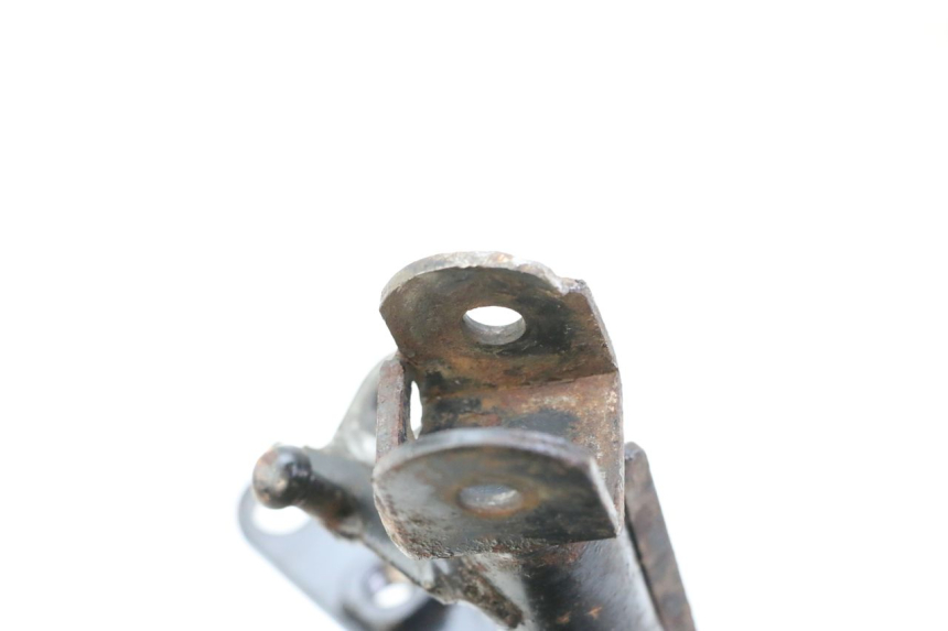 photo de PAIRE PLATINE CALE PIED AVANT YAMAHA PW 80 (1983 - 2014) - Détail de la pièce