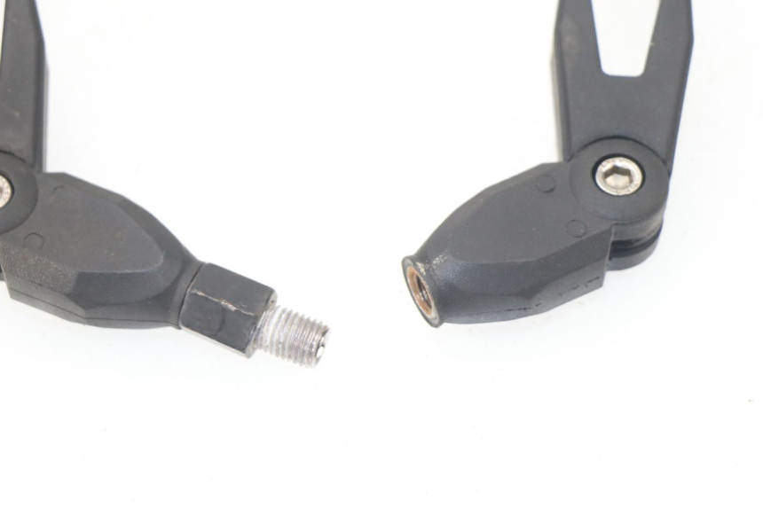 photo de PAIRE RETROVISEURS HONDA CBF 500 (2004 - 2007) - Autre angle de vue