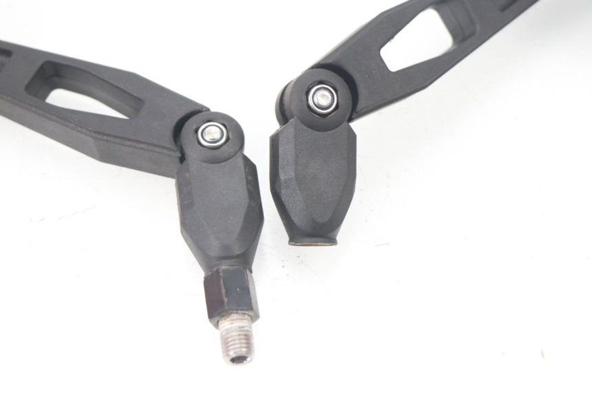 photo de PAIRE RETROVISEURS HONDA CBF 500 (2004 - 2007) - État de surface