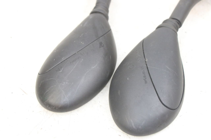 photo de PAIRE RETROVISEURS PIAGGIO FLY 125 (2005 - 2012) - Autre angle de vue