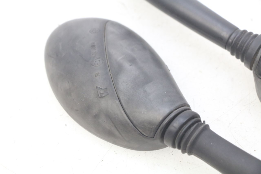 photo de PAIRE RETROVISEURS PIAGGIO FLY 100 (2006 - 2010) - Zoom état d’usage