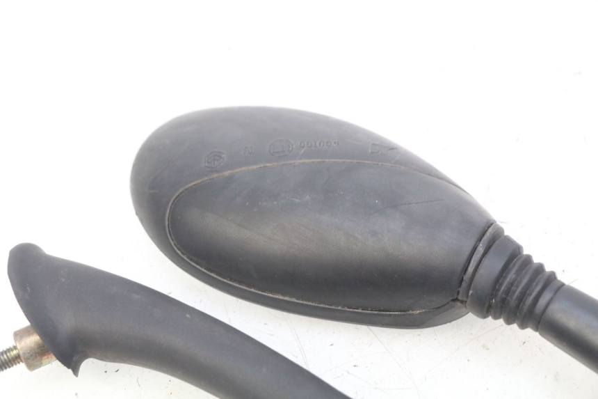 photo de PAIRE RETROVISEURS PIAGGIO FLY 100 (2006 - 2010) - Gros plan technique