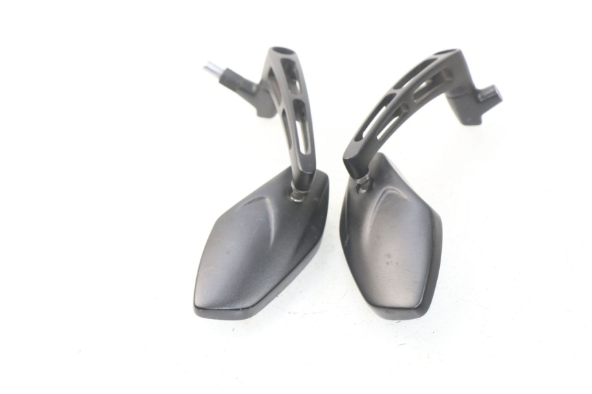 photo de PAIRE RETROVISEURS YAMAHA FZ8 800 (2010 - 2016) - Détail de la pièce