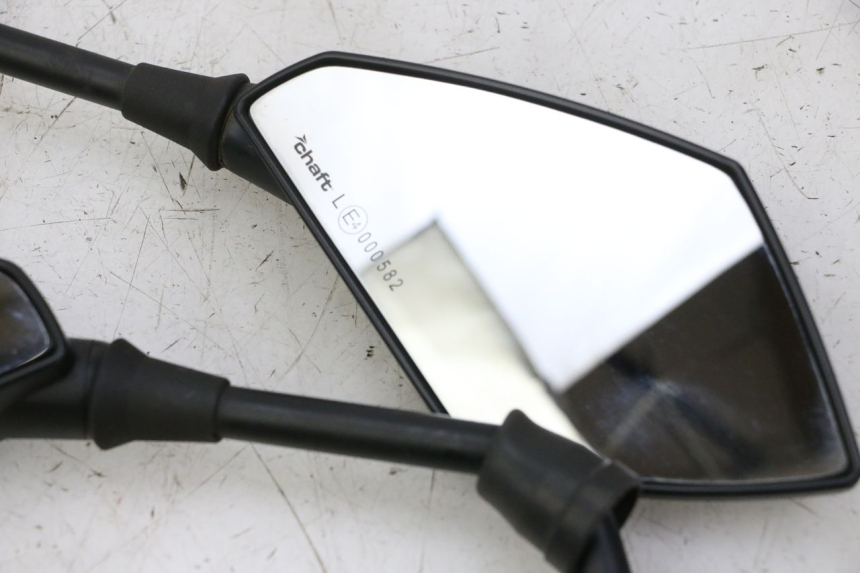 photo de PAIRE RETROVISEURS SUZUKI GS GSE 500 (2001 - 2003) - Zoom composants