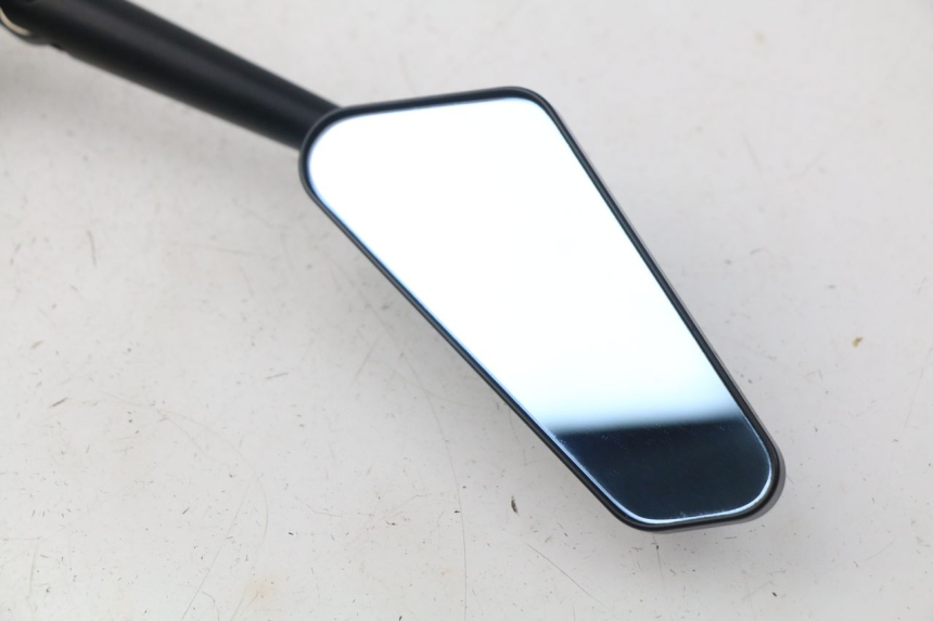 photo de PAIRE RETROVISEURS KAWASAKI Z Z900 900 (2017 - 2019) - Zoom composants