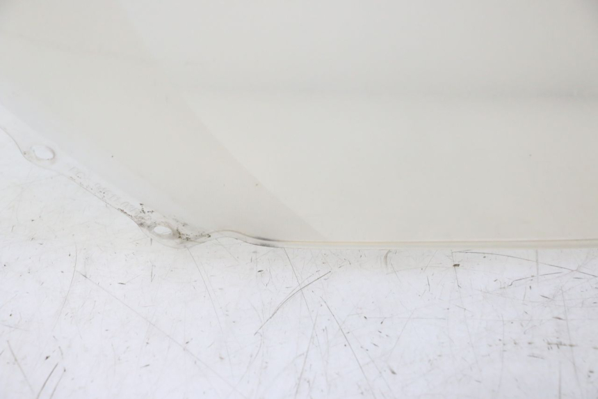photo de PARE BRISE SUZUKI BURGMAN 125 (2007 - 2014) - Inspection visuelle