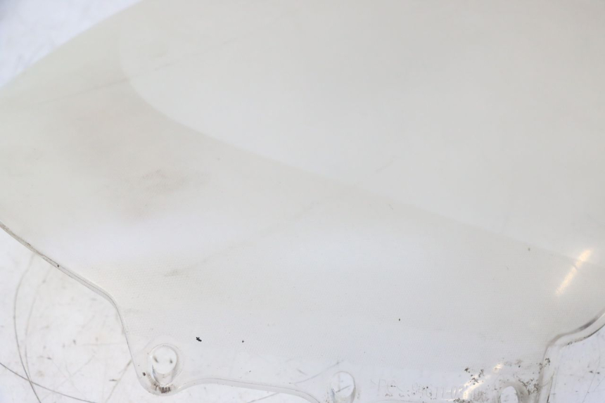 photo de PARE BRISE SUZUKI BURGMAN 125 (2007 - 2014) - Points de fixation