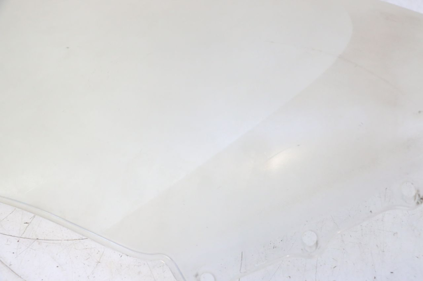 photo de PARE BRISE SUZUKI BURGMAN 125 (2007 - 2014) - État de surface