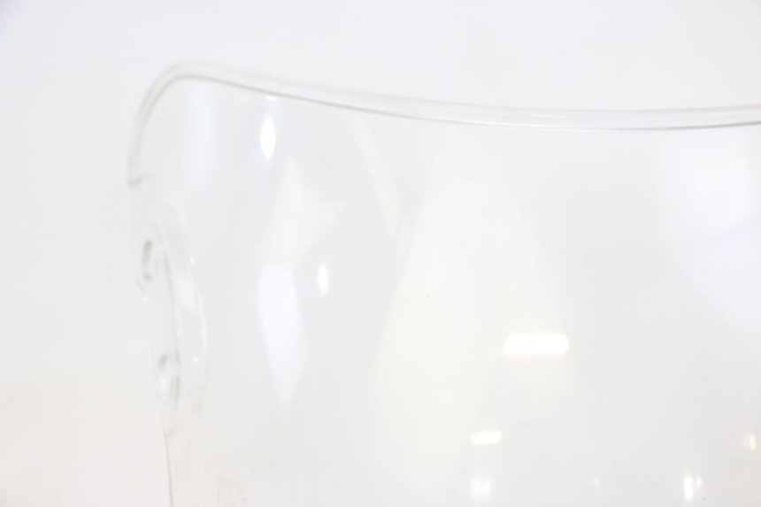 photo de PARE BRISE HONDA CBR RR FIREBLADE 900 (1992 - 1994) - Zoom composants