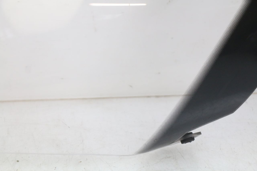 photo de PARE BRISE PEUGEOT CITYSTAR AIR 125 (2014 - 2017) - Vue rapprochée