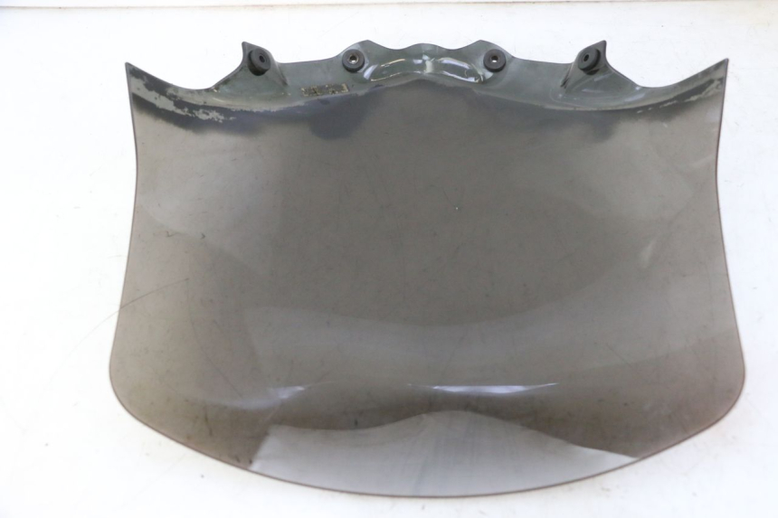 photo de PARE BRISE PEUGEOT CITYSTAR 50 (2013 - 2017) - Gros plan technique