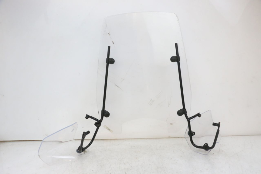 photo de PARE BRISE PEUGEOT E-VIVACITY 1 (2012 - 2018) - Détail de la pièce