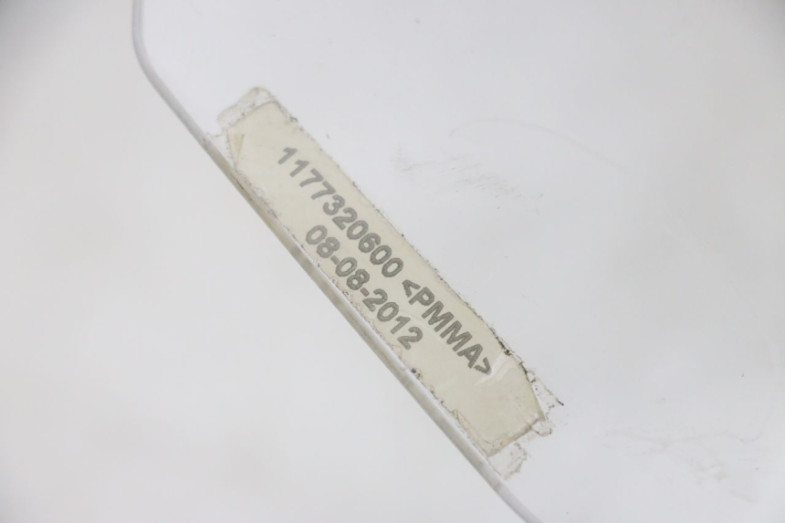 photo de PARE BRISE PEUGEOT E-VIVACITY 1 (2012 - 2018) - Zoom état d’usage