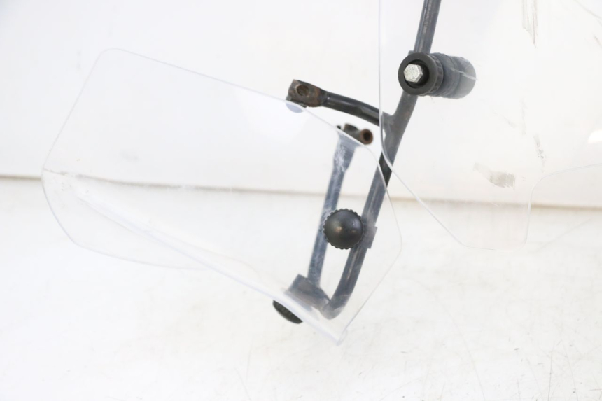 photo de PARE BRISE PEUGEOT E-VIVACITY 1 (2012 - 2018) - Marquages et références