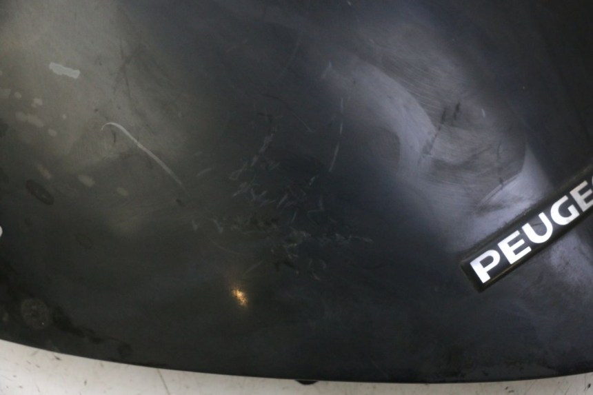 photo de PARE BRISE PEUGEOT ELYSTAR 50 (2002 - 2014) - Détails caractéristiques