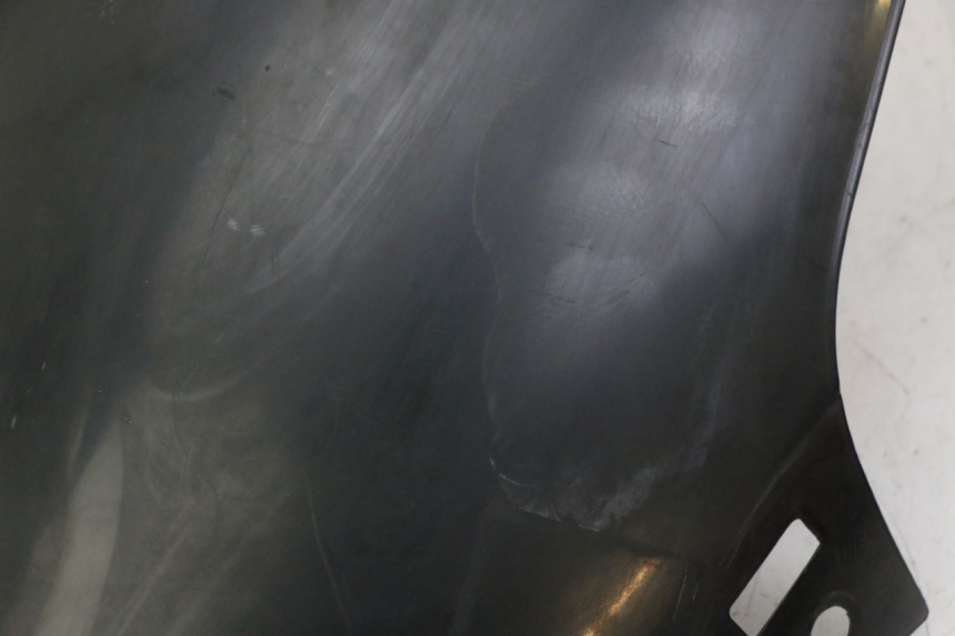 photo de PARE BRISE PEUGEOT ELYSTAR 50 (2002 - 2014) - Vue rapprochée