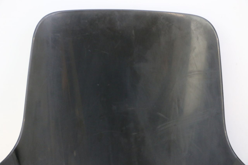 photo de PARE BRISE PEUGEOT ELYSTAR 50 (2002 - 2014) - Focus structure