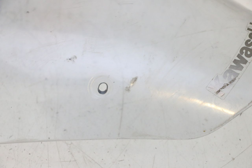 photo de PARE BRISE KAWASAKI ER-6 ER6 F ABS 650 (2012 - 2016) - Détails caractéristiques