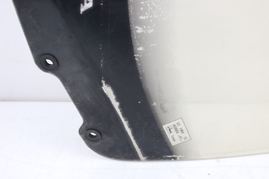 photo de PARE BRISE HONDA FES PANTHEON 125 (2003 - 2007) - Autre angle de vue