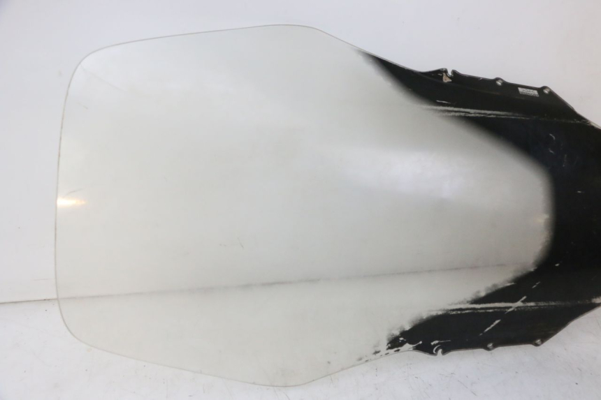 photo de PARE BRISE HONDA FES S-WING SWING ABS 125 (2007 - 2015) - Détail de la pièce