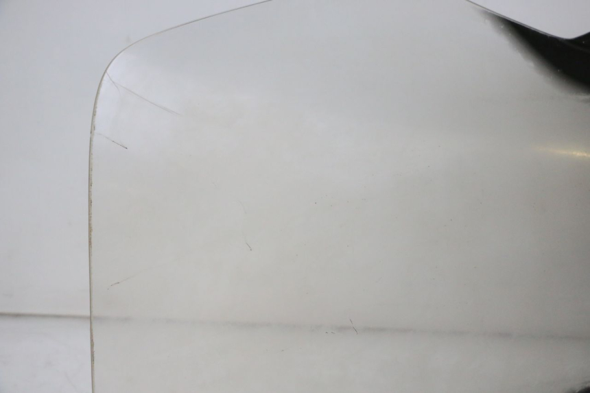 photo de PARE BRISE HONDA FES S-WING SWING ABS 125 (2007 - 2015) - Points de fixation