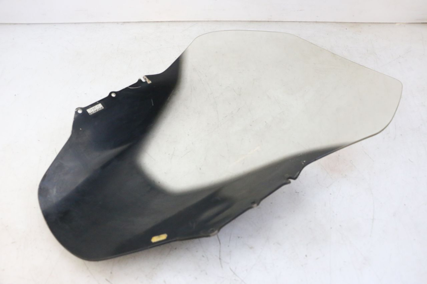 photo de PARE BRISE HONDA FES S-WING SWING ABS 125 (2007 - 2015) - Gros plan technique