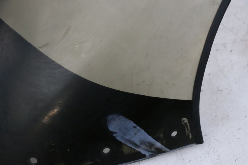 photo de PARE BRISE YAMAHA FJ 36Y 1100 (1984 - 1985) - Gros plan technique