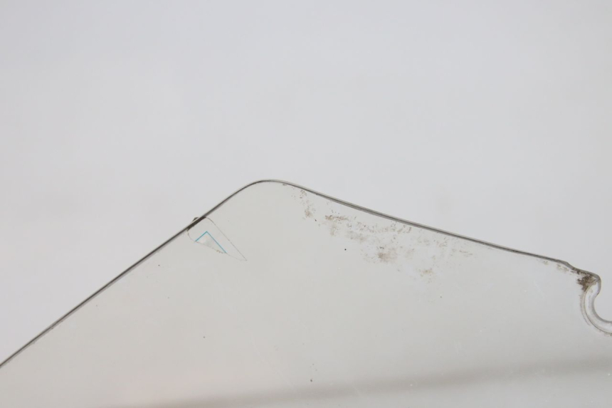 photo de PARE BRISE HONDA FORZA 125 (2015 - 2016) - Points de fixation