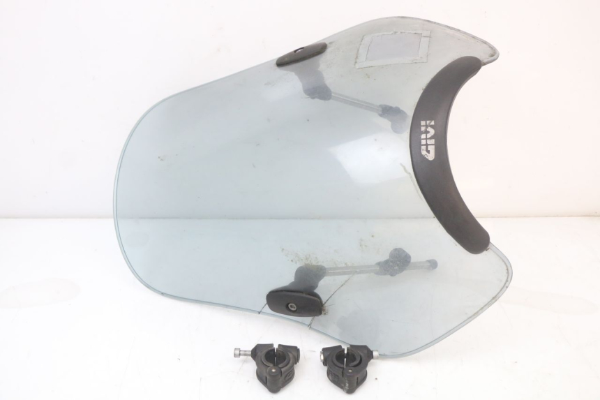 photo de PARE BRISE SUZUKI GN 125 (1997 - 2000) - Autre angle de vue