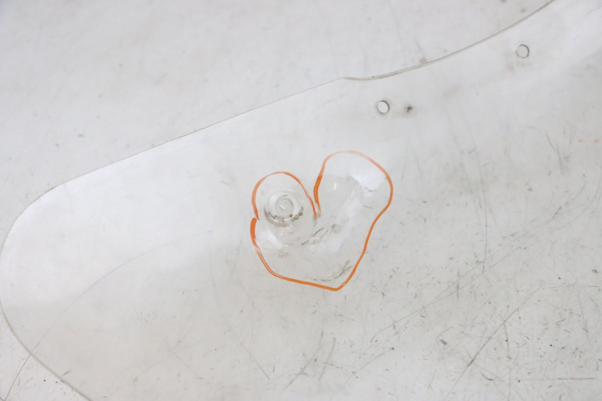 photo de PARE BRISE KAWASAKI GPZ RX 1000 (1986 - 1988) - Gros plan technique