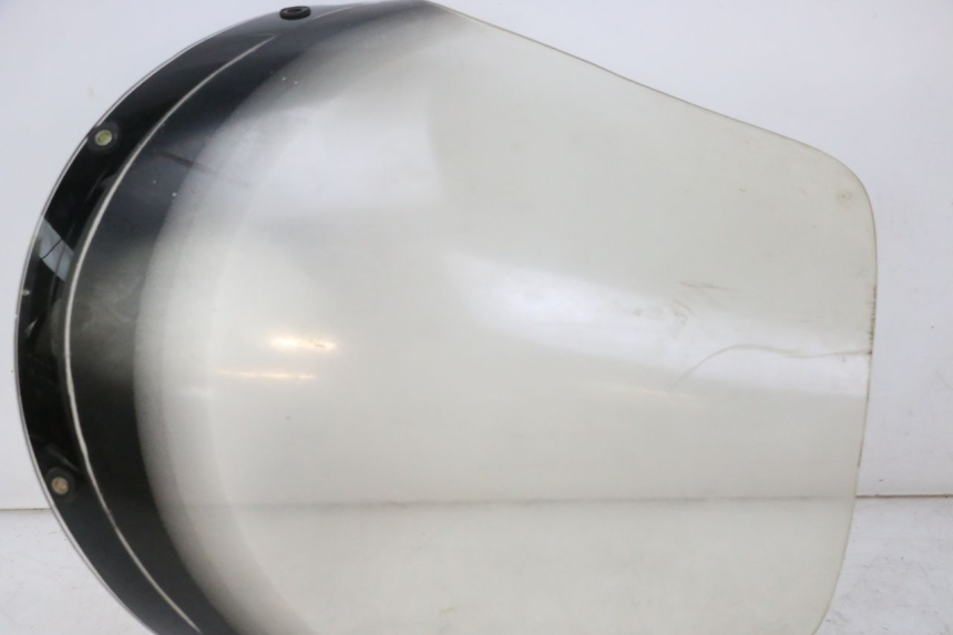 photo de PARE BRISE KYMCO GRAND DINK 125 (2002 - 2007) - Détail de la pièce