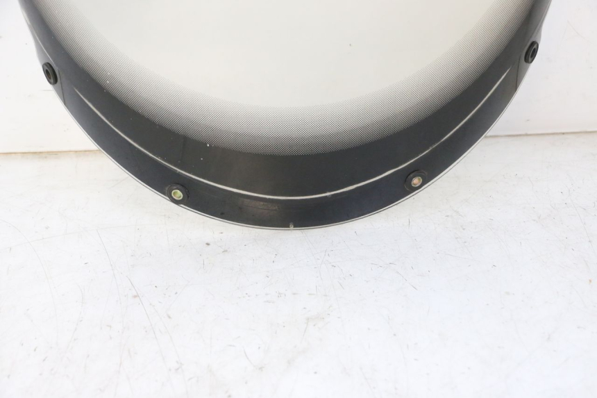 photo de PARE BRISE KYMCO GRAND DINK 125 (2002 - 2007) - Vue rapprochée