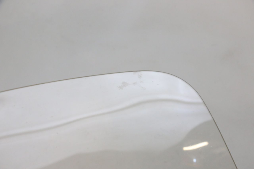 photo de PARE BRISE HONDA FORZA 125 (2021 - 2025) - Points de fixation